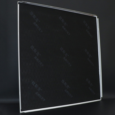 সিলিংয়ে ছিদ্রযুক্ত অ্যালুমিনিয়াম অ্যালয় ক্লিপ 600×600mm সাদা রঙের সাসপেন্ডেড মেটাল সিলিং