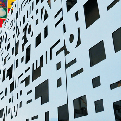 বাহ্যিক বাণিজ্যিক অ্যালুমিনিয়াম ওয়াল প্যানেল / ছিদ্রযুক্ত মেটাল cladding প্যানেল facade